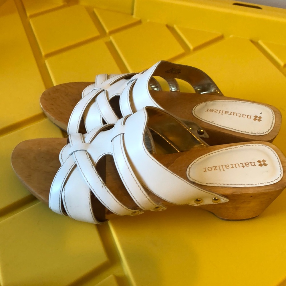 Beautiful White Naturalizer Sandals.